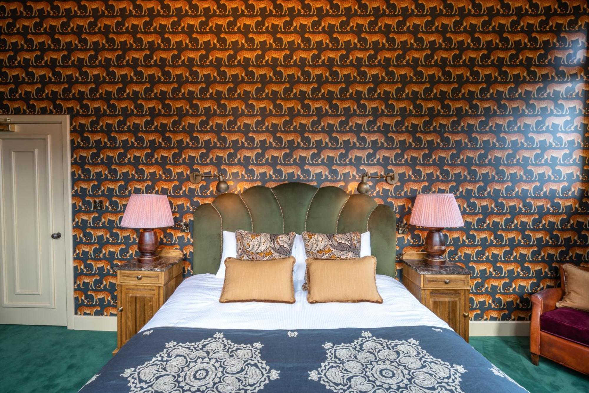 Albero Bedrooms Бедфорд Екстериор снимка